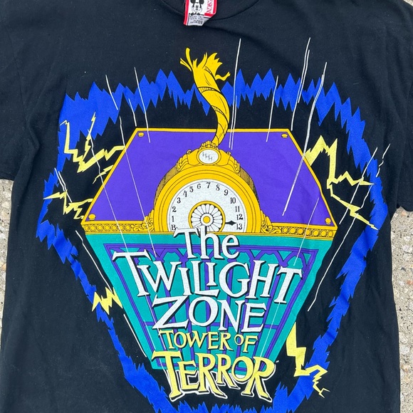 Vintage Disney Tower of Terror Tee - Picture 4 of 4